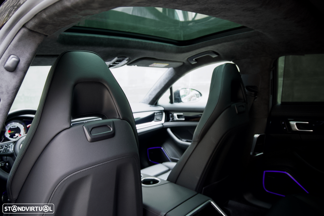 Porsche Panamera Turbo S E-Hybrid - 24