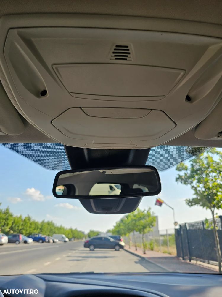 FORD Focus 2013 — imagine 11