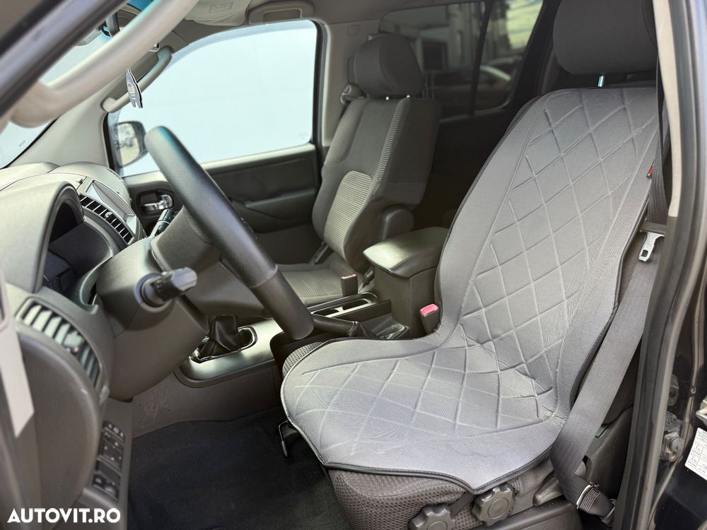 Nissan Pathfinder 2.5 dCi Elegance - 8