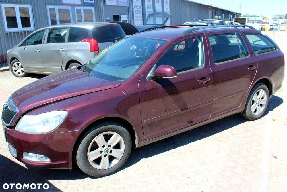 Skoda Octavia II 1Z Lift 2010 1.2TSI CBZB Kombi (MASKA, ZDERZAK, LAMPA, BŁOTNIK, DRZWI, SZYBA, FOTEL - 3