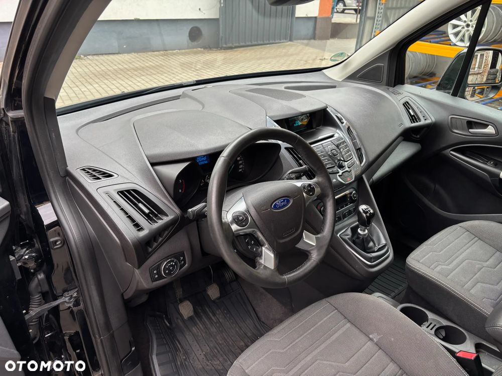 Ford Tourneo Connect 1.5 TDCi Start-Stop Titanium - 25