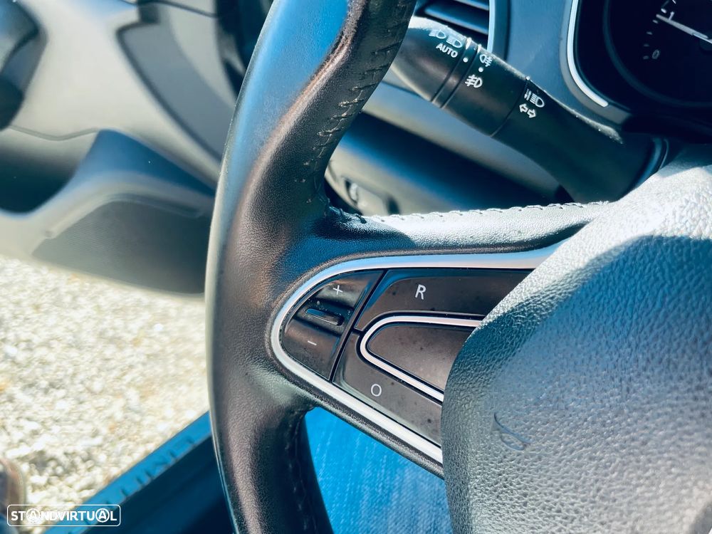 Renault Mégane Sport Tourer 1.5 Blue dCi Limited - 19