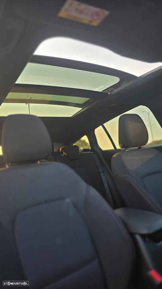 Ford Focus 1.0 EcoBoost Hybrid Aut. ST-LINE X - 47