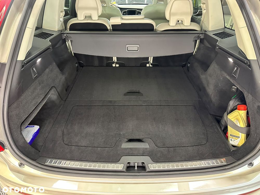 Volvo XC 90 D5 SCR AWD Momentum - 14