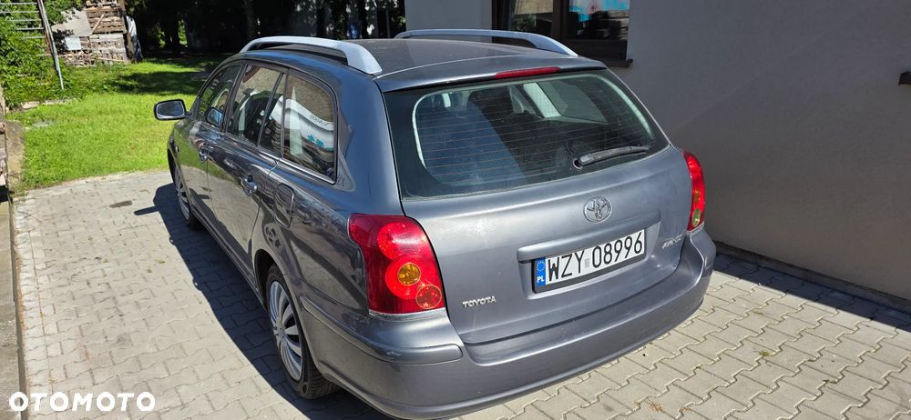 Toyota Avensis 1.8 VVT-i - 4
