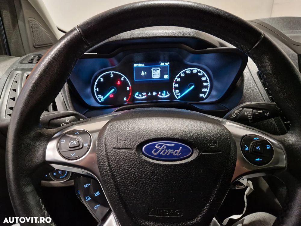 Ford Transit Connect - 13