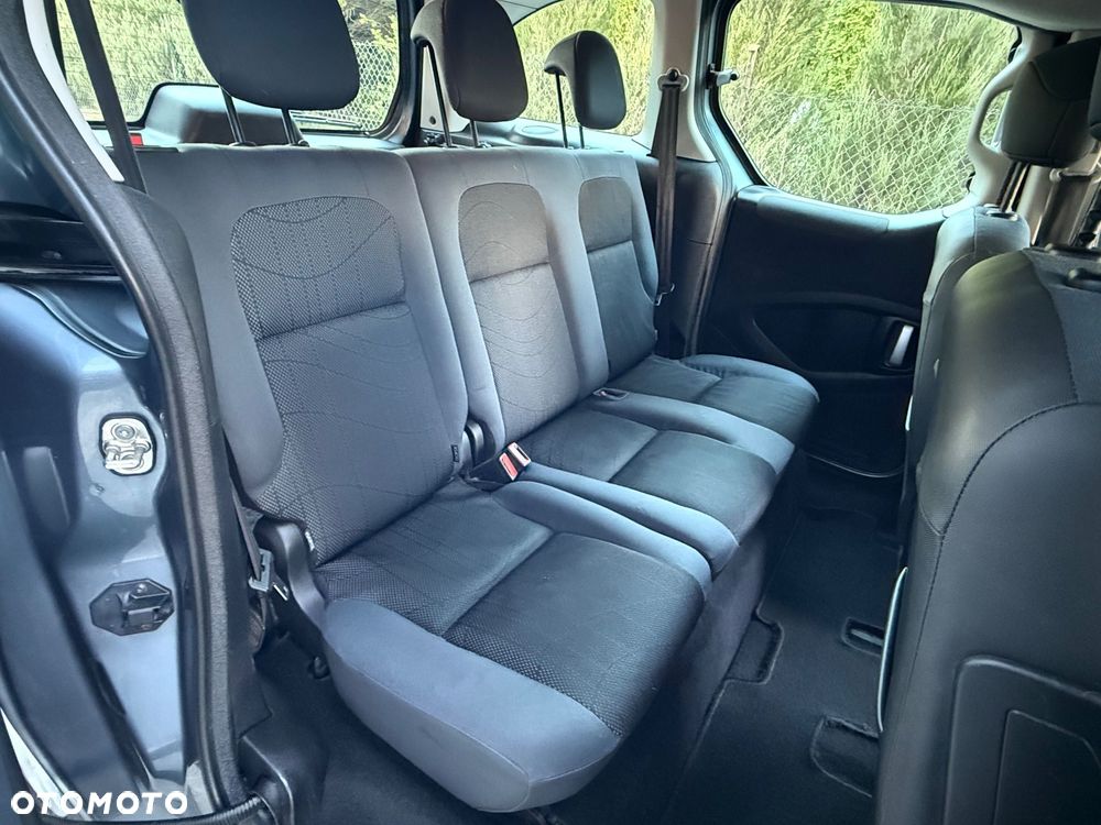 Peugeot Partner 110 Family - 23