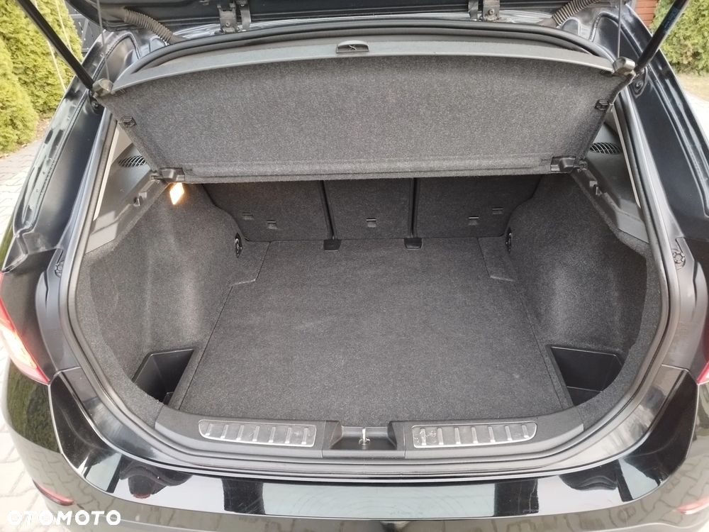 BMW X1 sDrive16d - 27