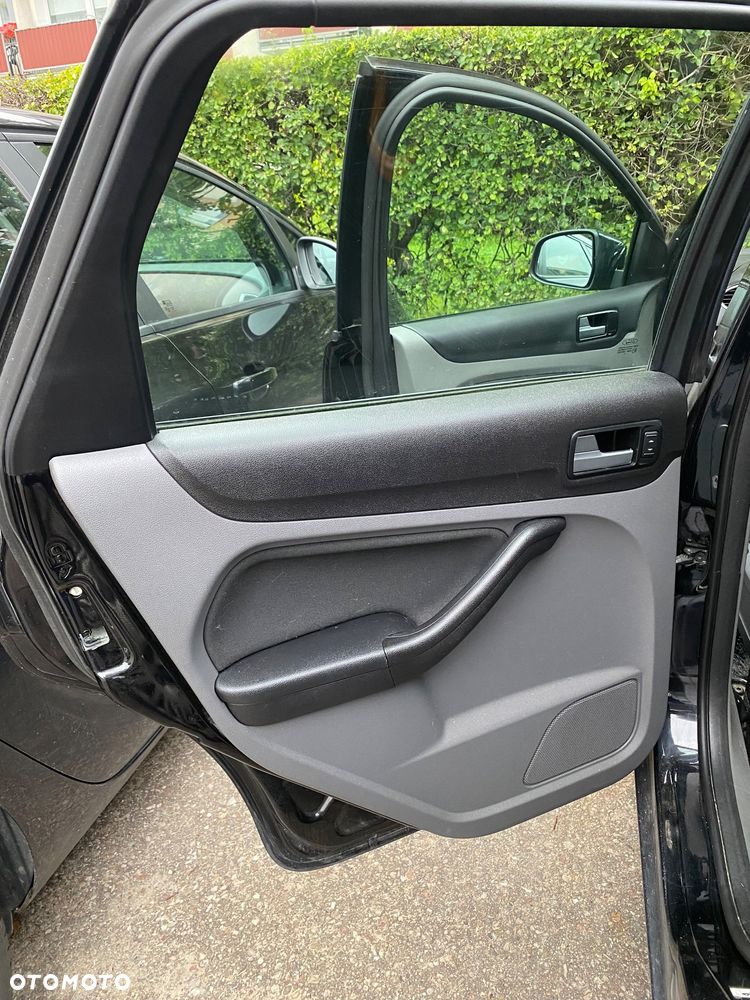 Ford Focus - 15