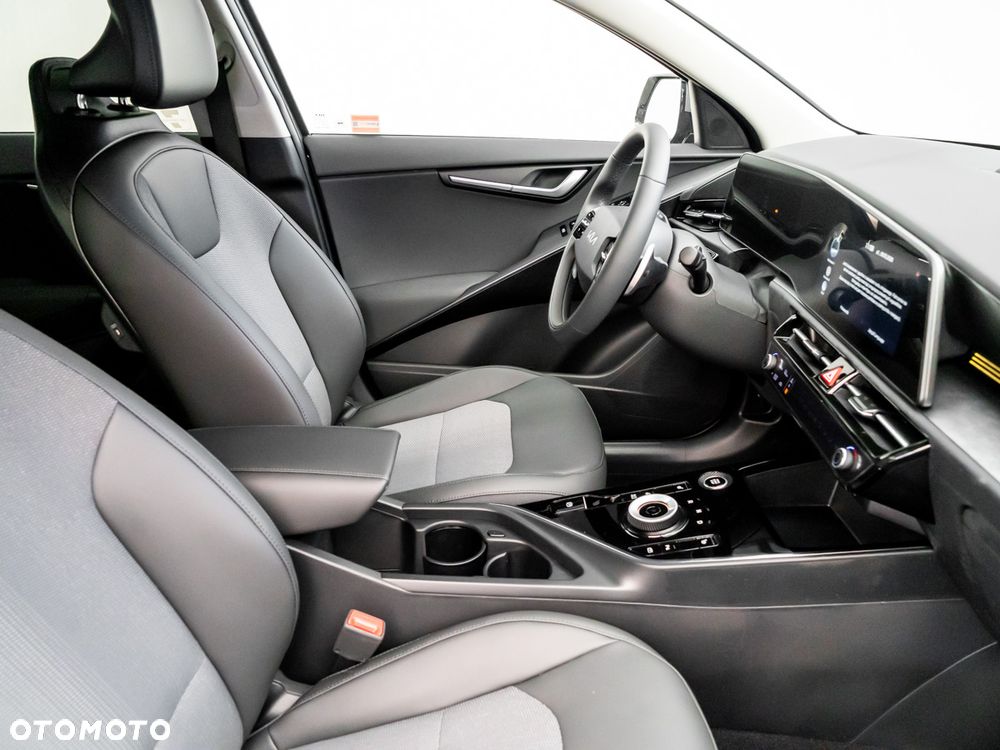 Kia Niro 1.6 GDI Hybrid L - 16