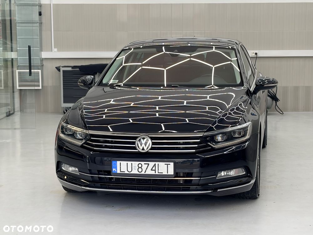Volkswagen Passat 2016 photo 2
