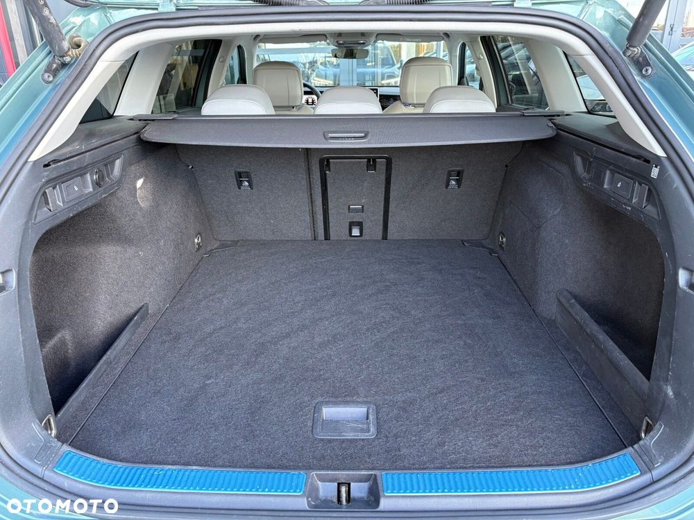 Volkswagen Passat Variant - 19