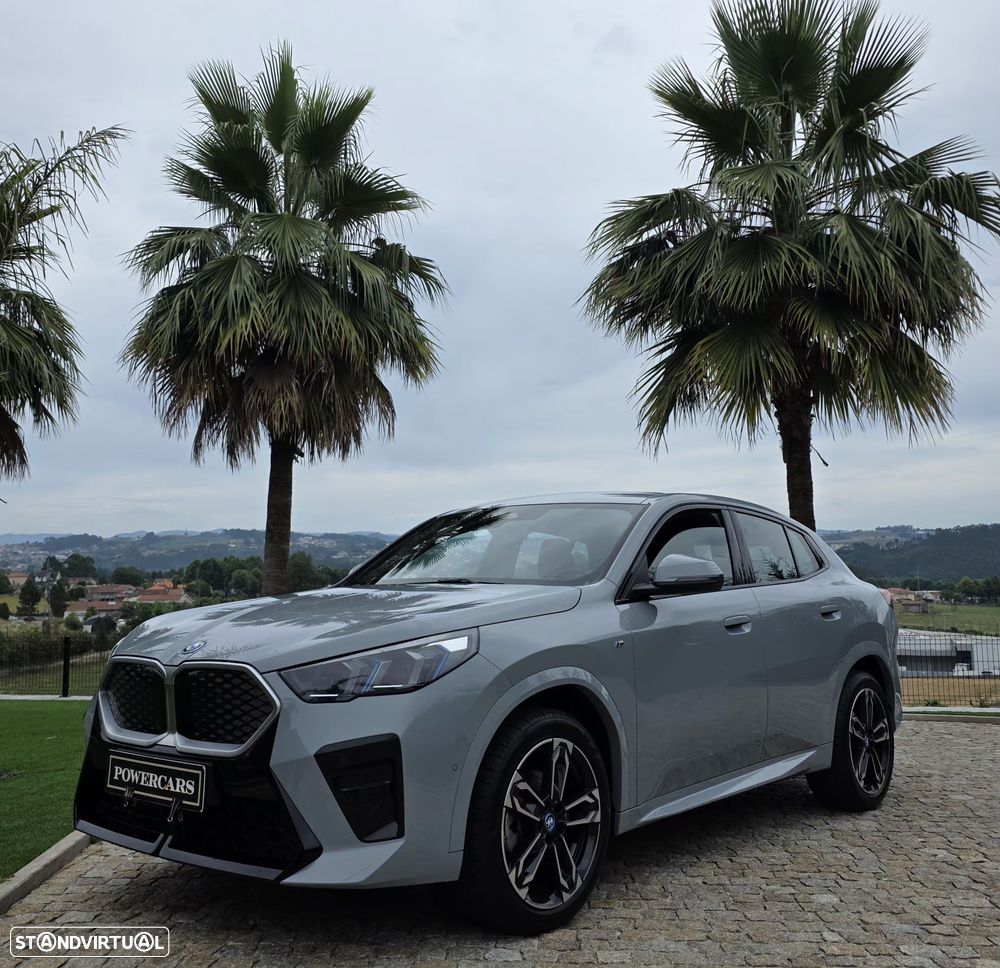 BMW iX2 eDrive20 Pack Desportivo M - 3