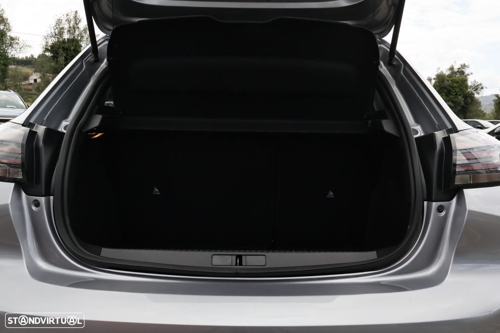 Peugeot 208 1.2 Hybrid Allure e-DCS6 - 16