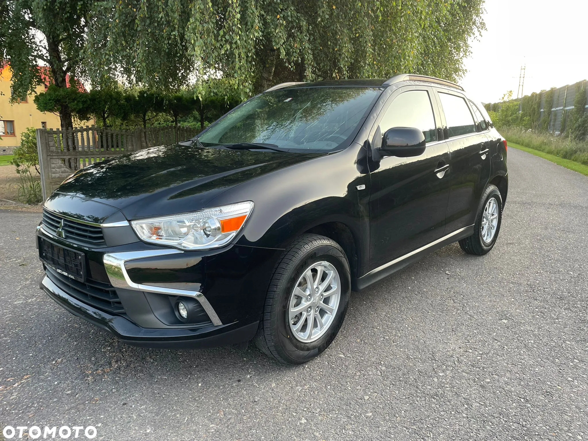 Mitsubishi ASX 1.6 DI-D 4WD Top - 3