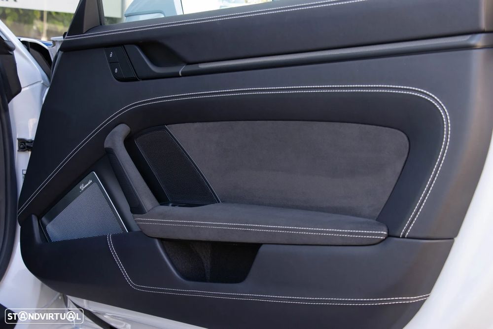 Porsche 911 (992) - 35