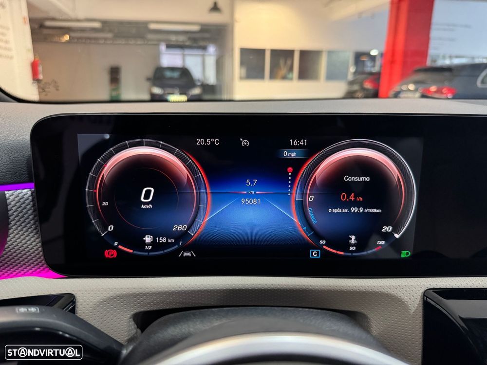 Mercedes-Benz A 180 Limousine d Business Solutions - 26