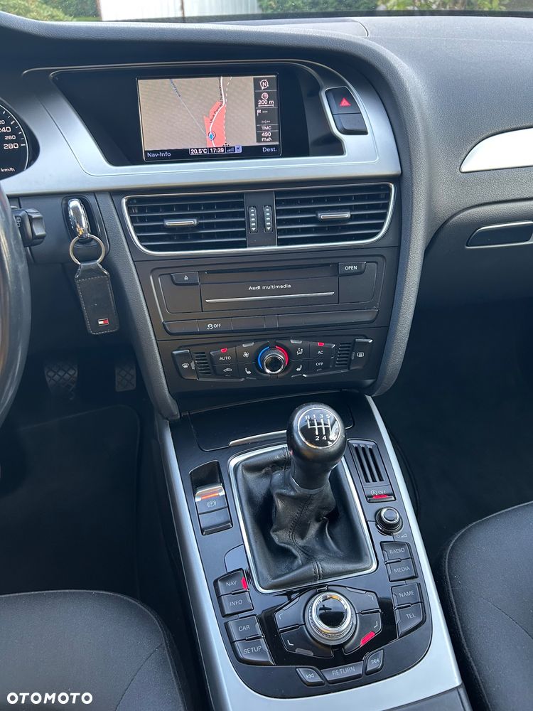 Audi A4 Avant - 16