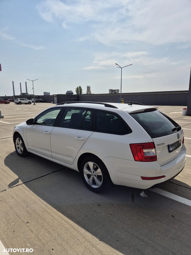 Skoda Octavia 2.0 TDI DSG 4X4 Ambition - 3