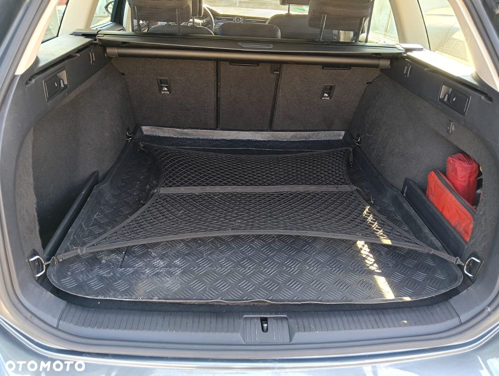 Volkswagen Passat 2.0 TDI SCR DSG Highline - 13