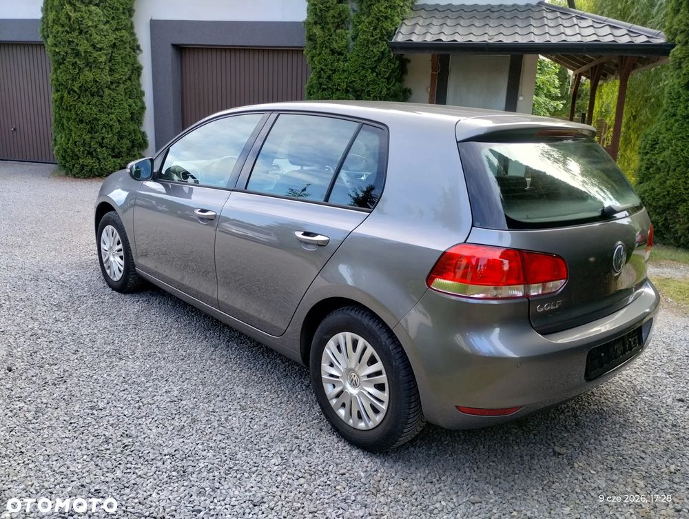 Volkswagen Golf - 11