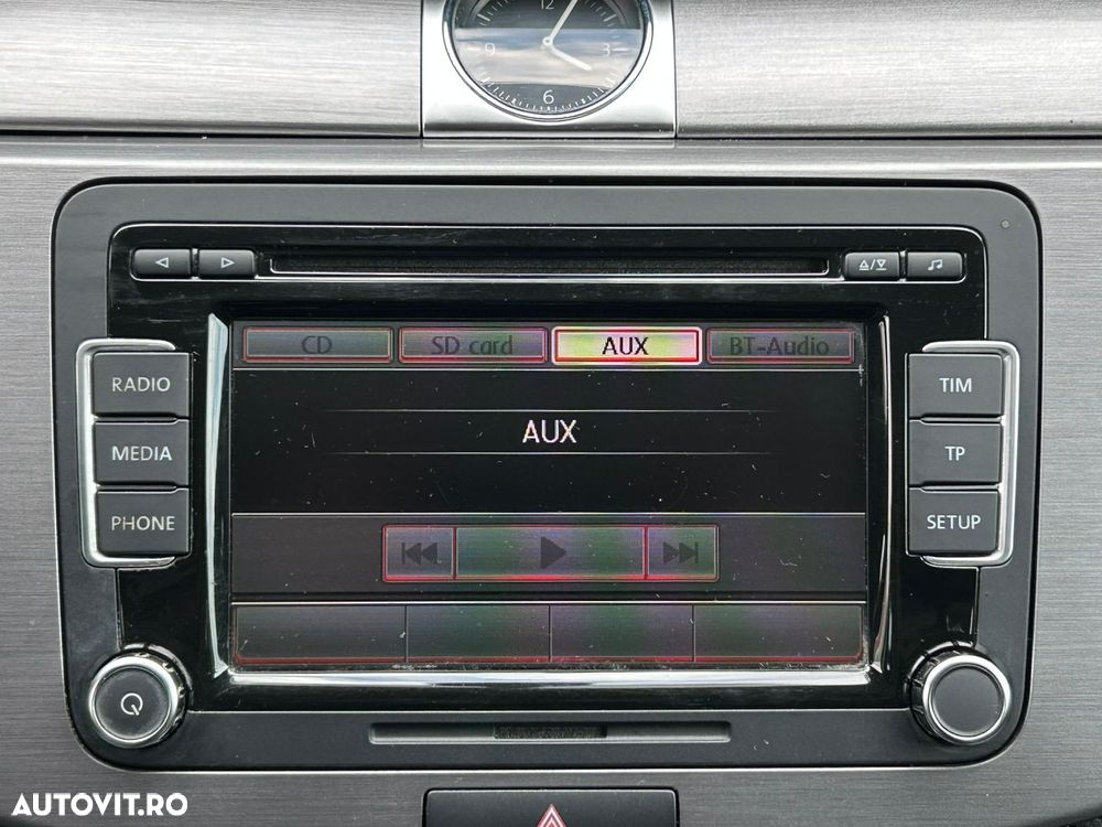 VOLKSWAGEN Passat 2011 — imagine 17