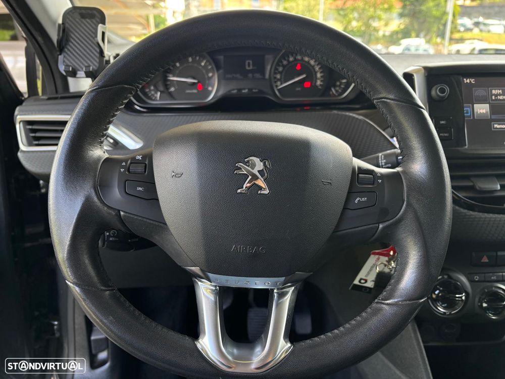 Peugeot 208 1.6 BlueHDi Style - 10
