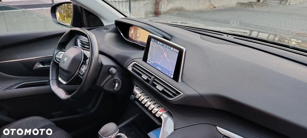 Peugeot 3008 - 8