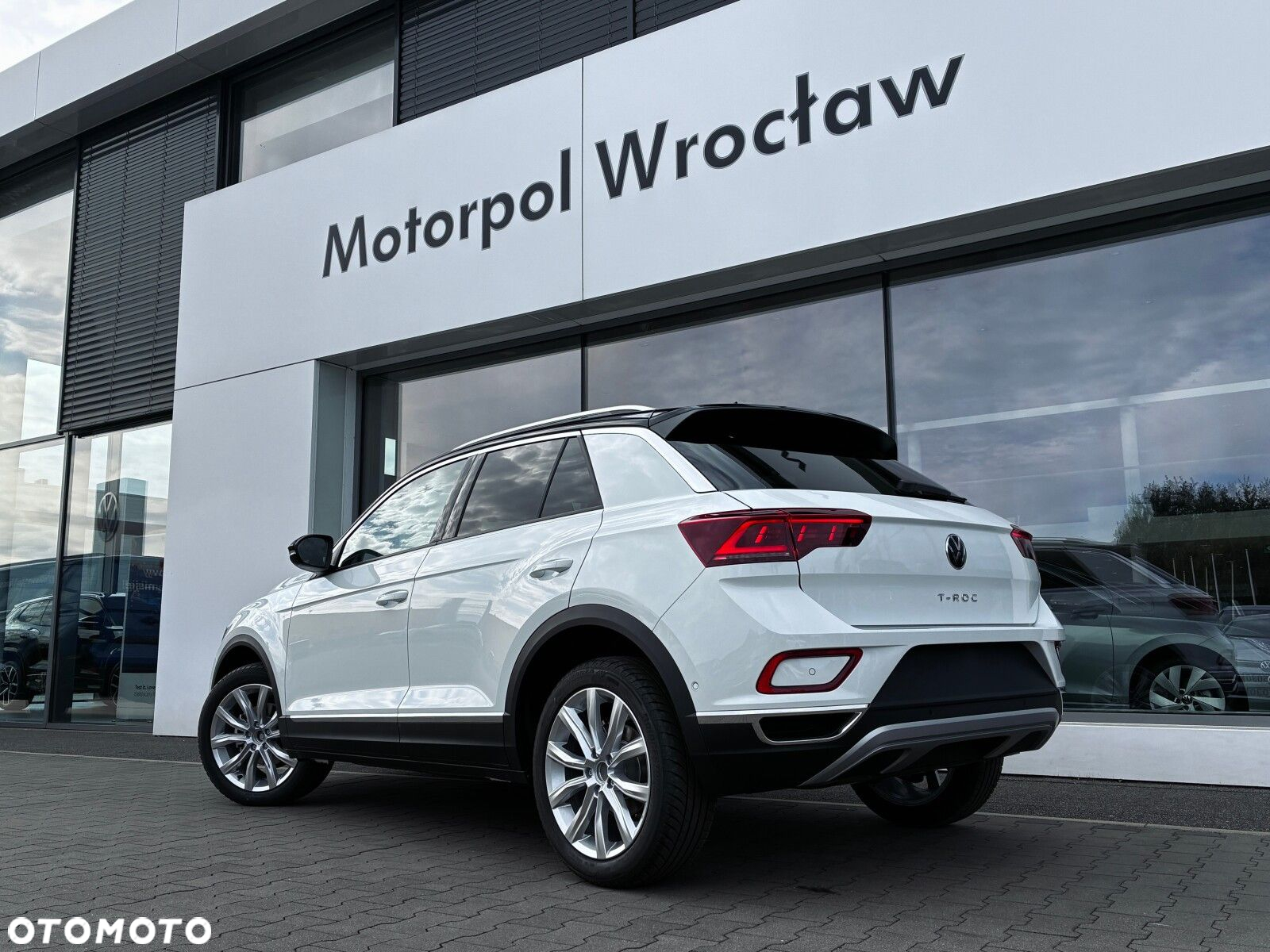 Volkswagen T-Roc - 8
