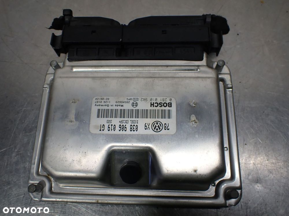KOMPUTER SILNIKA VOLKSWAGEN PASSAT B5 FL 1.9TDI 038906019GT - 1