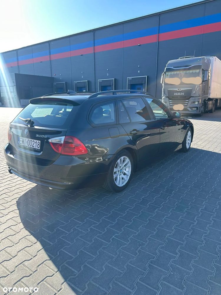 BMW Seria 3 2007 photo 3