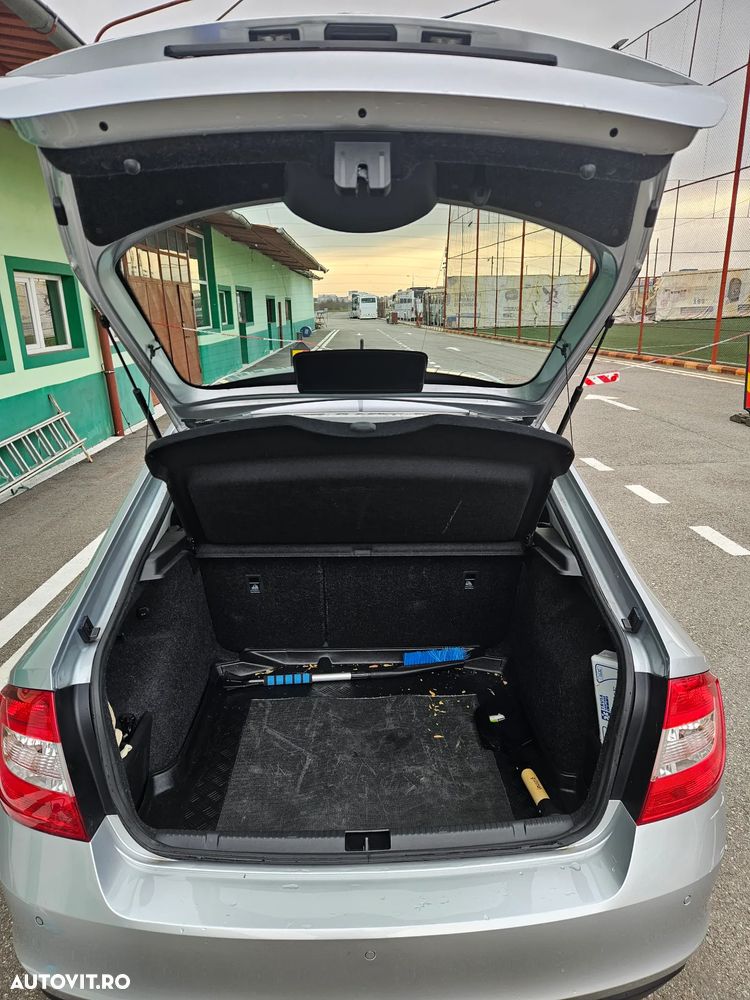 Skoda RAPID 1.2 TSI Ambition - 9