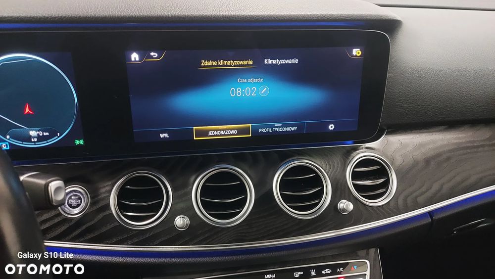 Mercedes-Benz Klasa E 300 de 4-Matic AMG/Avantgarde - 36