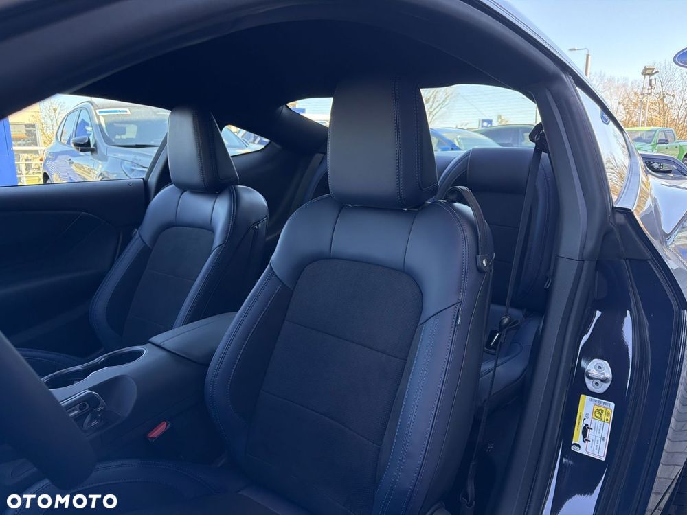 Ford Mustang - 20