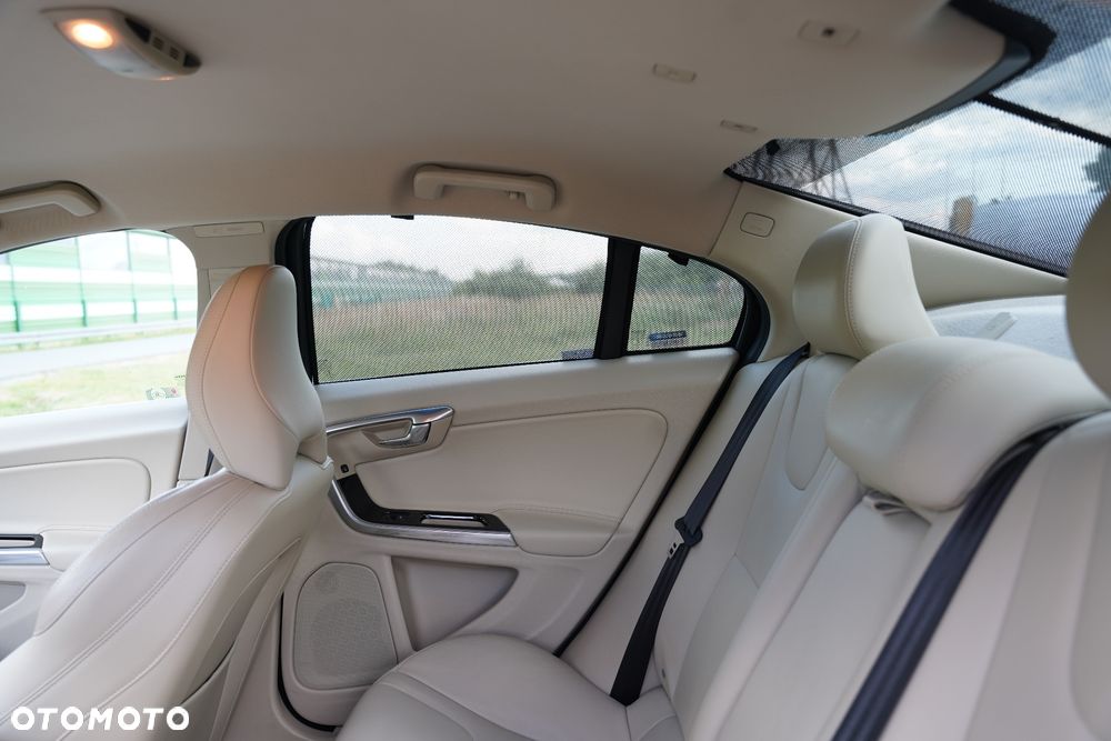 Volvo S60 T5 Drive-E Summum - 10