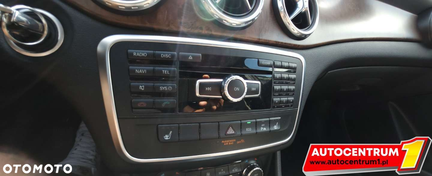 Mercedes-Benz GLA - 8