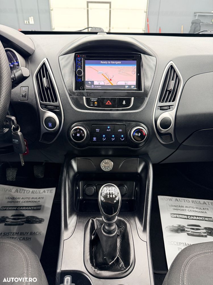 Hyundai ix35 1.7 CRDI 2WD blue Finale Silver - 21