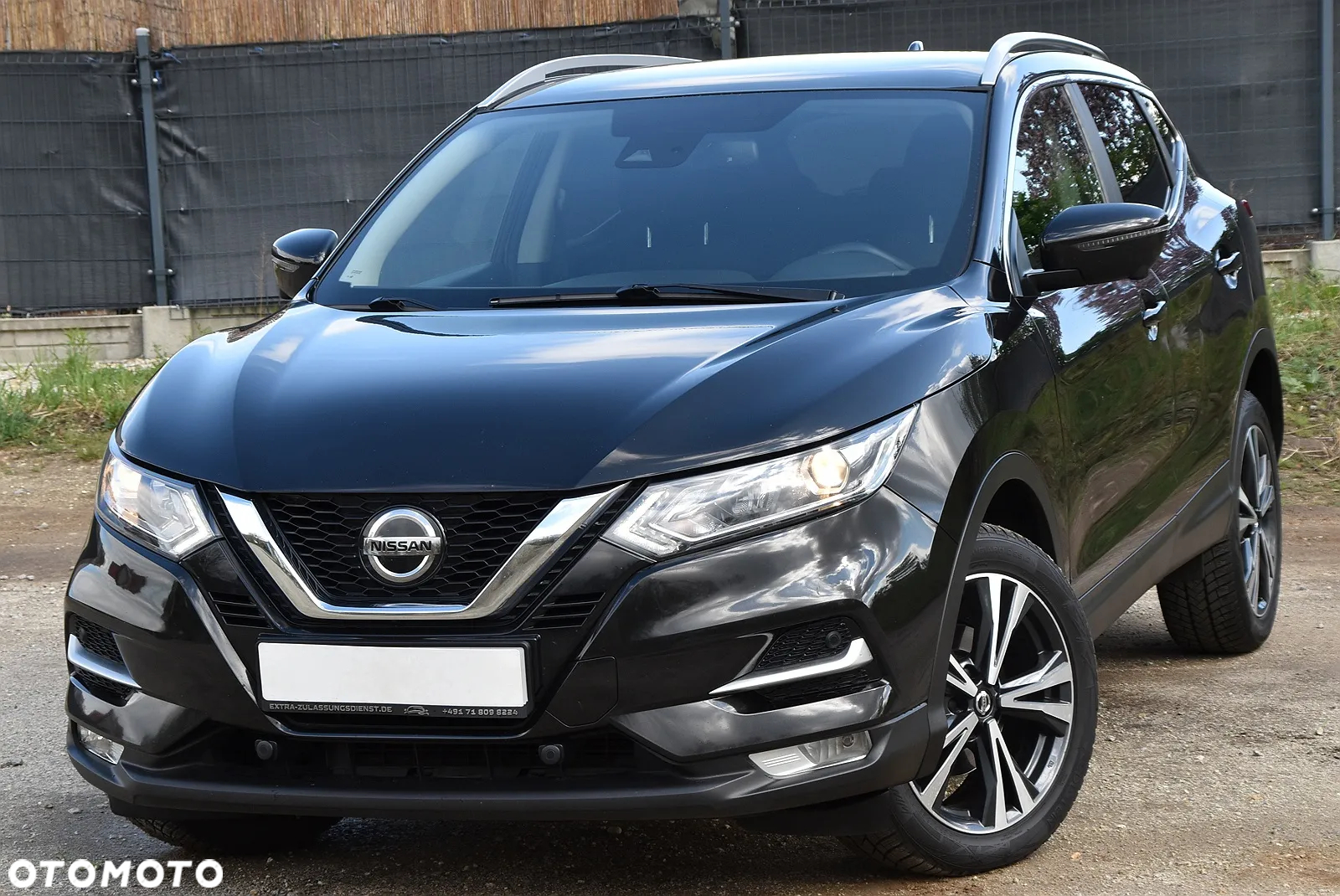 Nissan Qashqai - 2