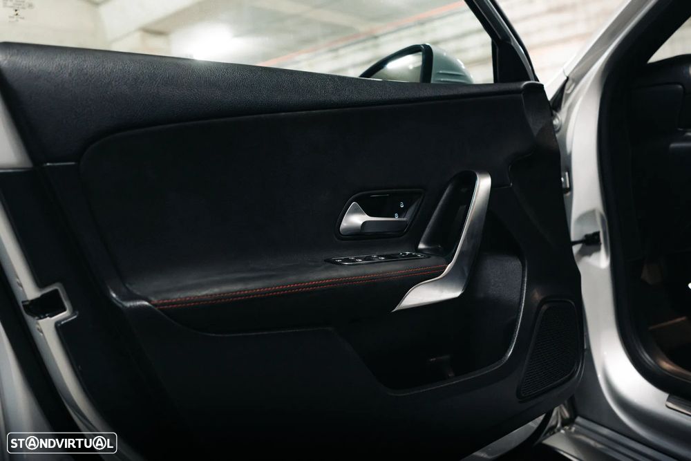 Mercedes-Benz A 180 d 7G-DCT AMG Line - 16