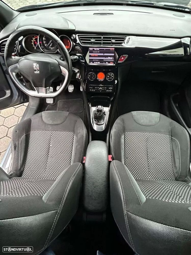 Citroën DS3 1.6 e-HDi So Chic - 10