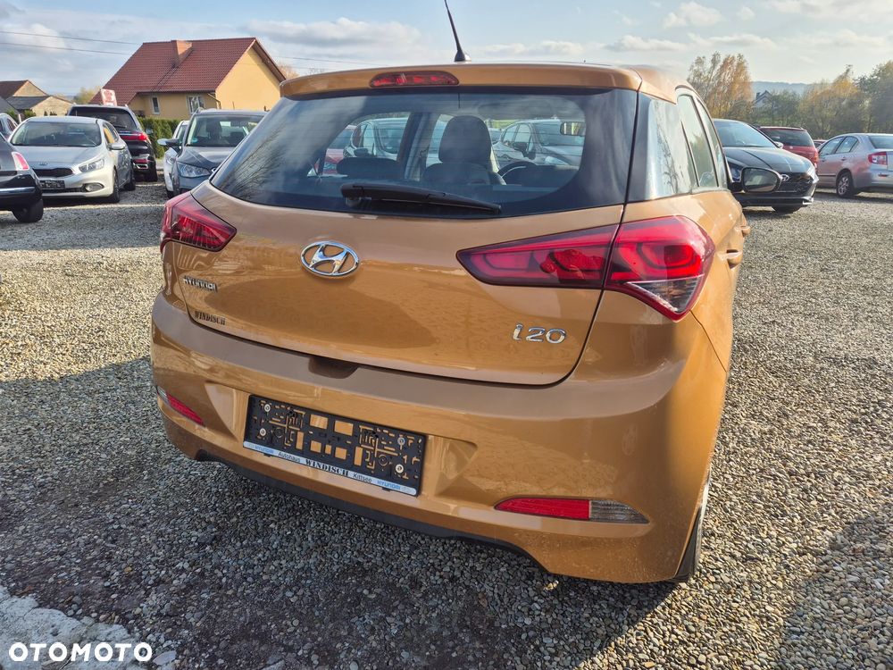 Hyundai i20 blue 1.2 Classic - 6