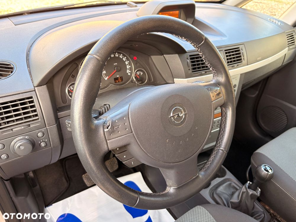 Opel Meriva 1.6 16V Cosmo - 15
