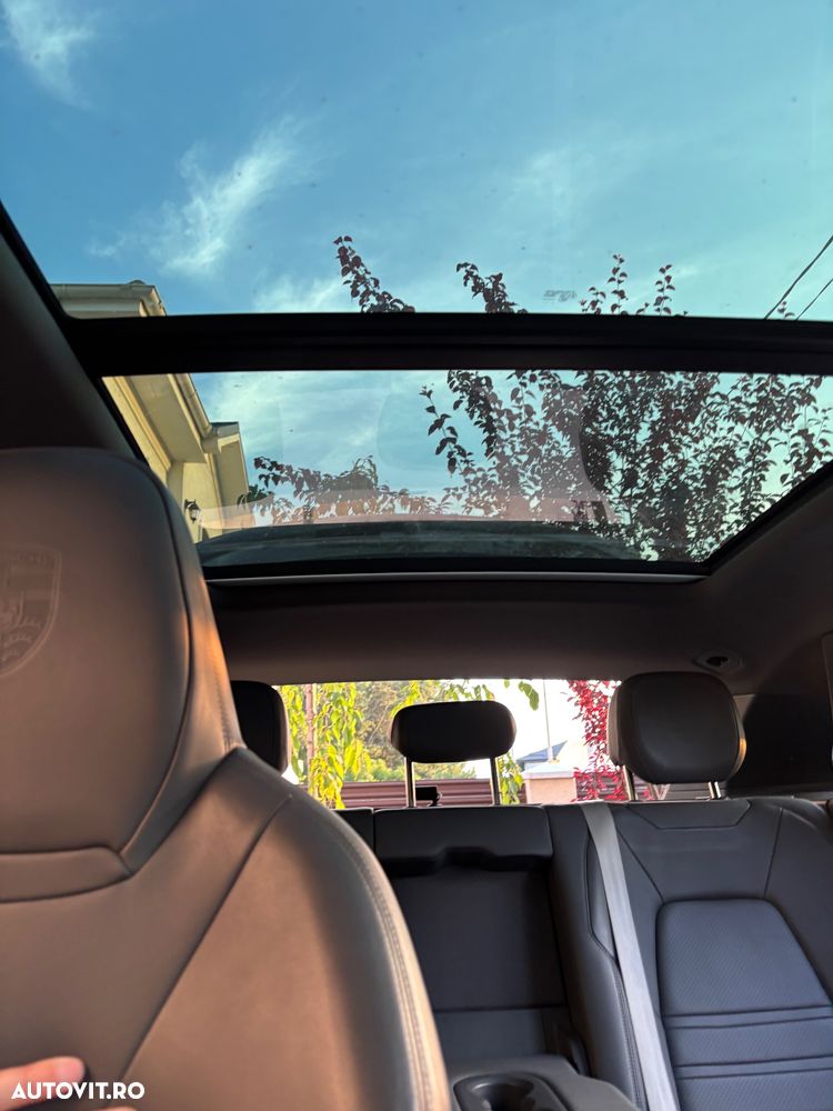 Porsche Cayenne E-Hybrid - 13