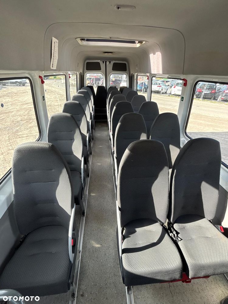 Mercedes-Benz SPRINTER - 14
