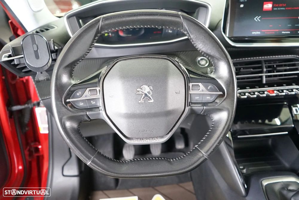 Peugeot 2008 1.2 PureTech Allure Pack - 20