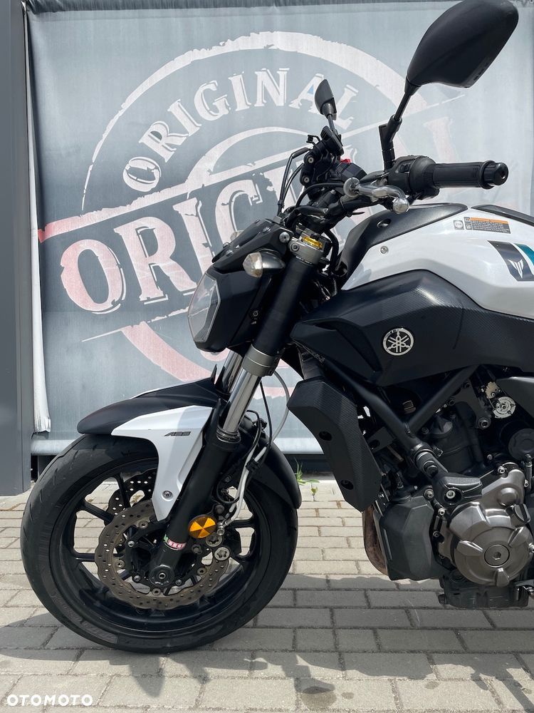 Yamaha MT - 9