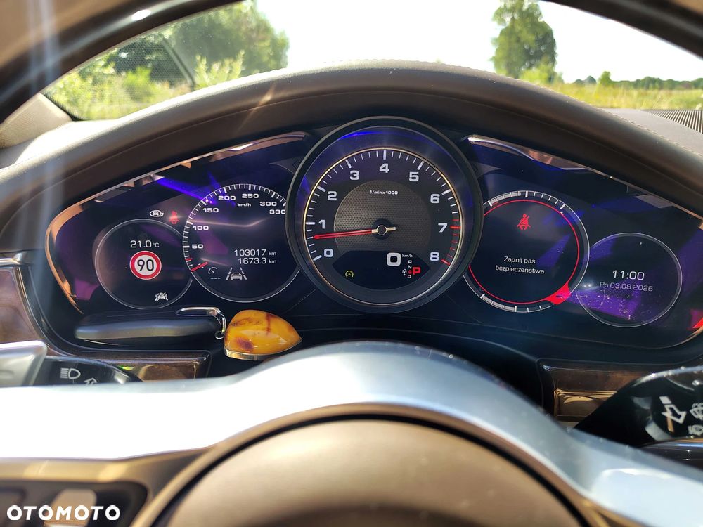 Porsche Panamera 4S - 7