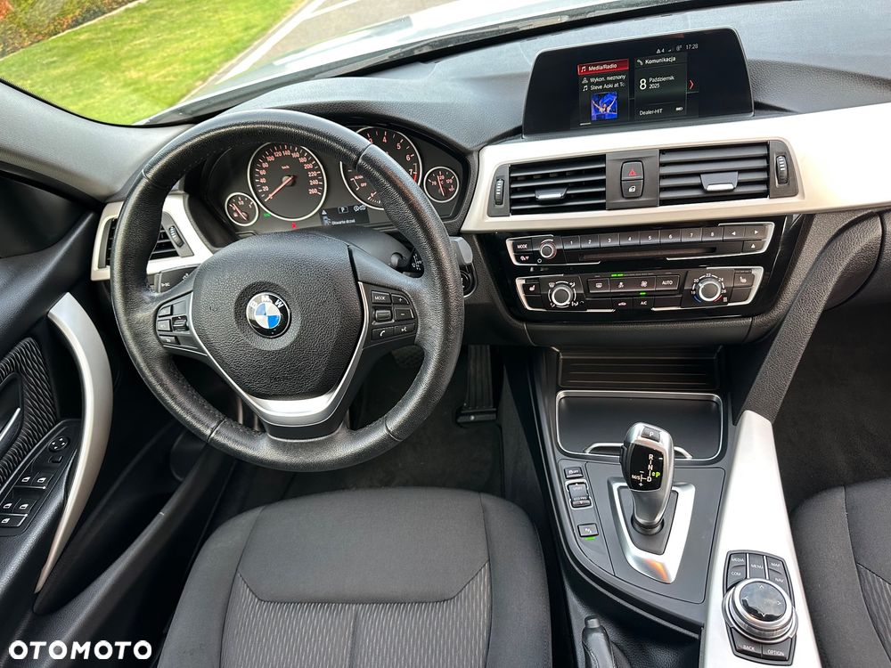 BMW Seria 3 318i Advantage - 20