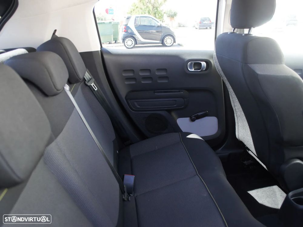 Citroën C3 1.2 PureTech C-Series - 12