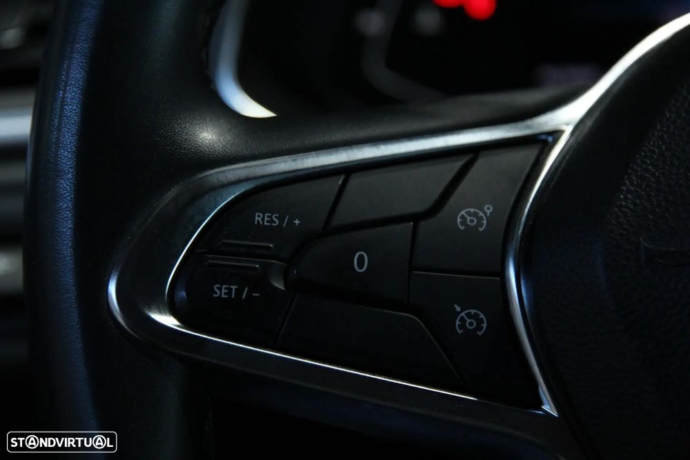 Renault Captur - 19